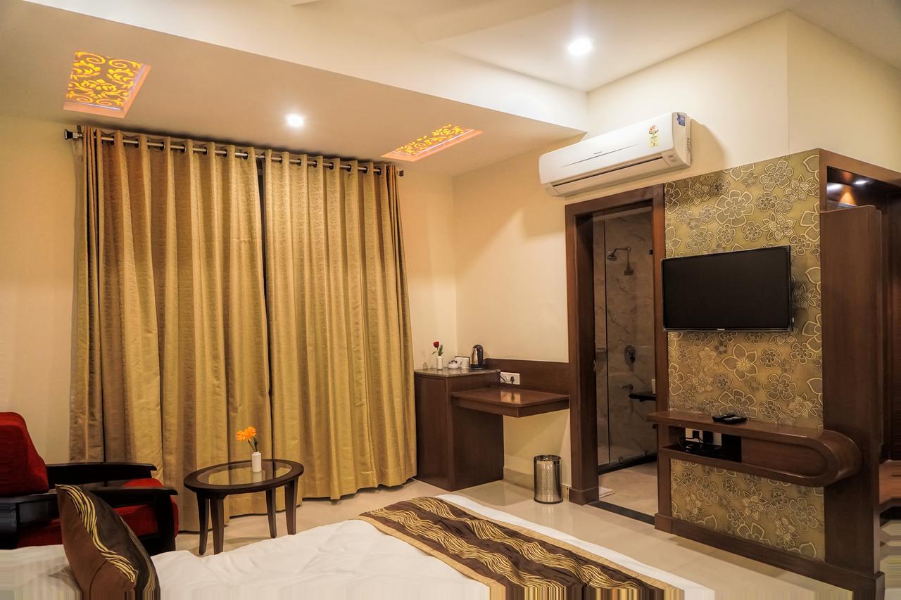 Admire Inn By Tgi Udaipur Ngoại thất bức ảnh