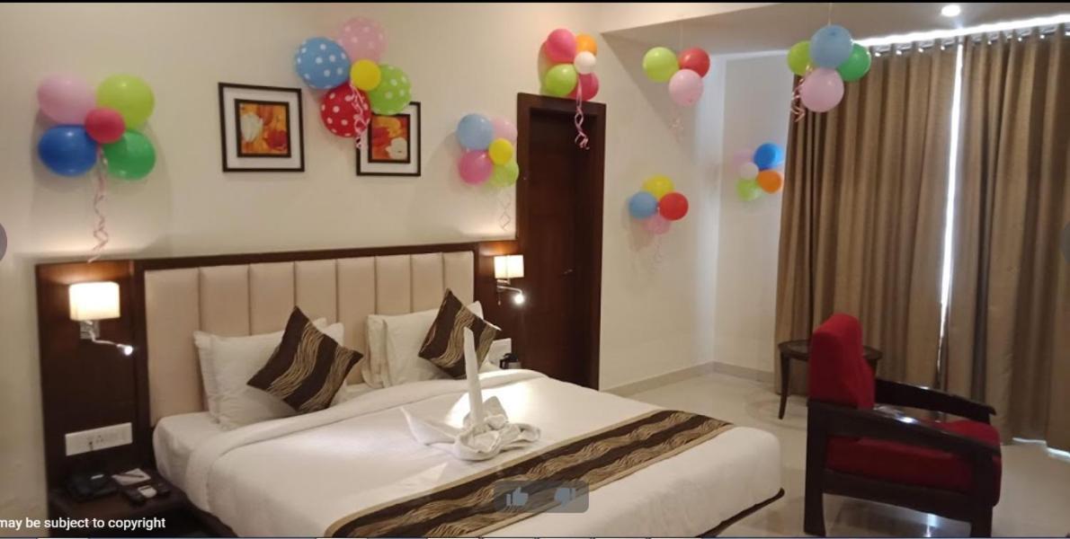 Admire Inn By Tgi Udaipur Ngoại thất bức ảnh